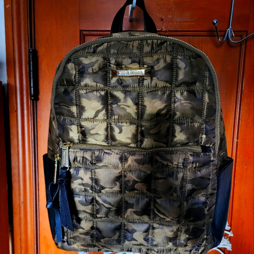 Steve Madden Camo Backpack VEUC